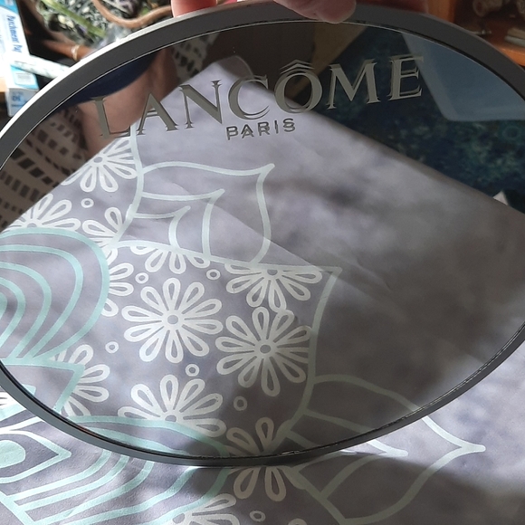 Large Lancome dept store mirror, nwot, side threads for screw mounting. - Picture 1 of 1